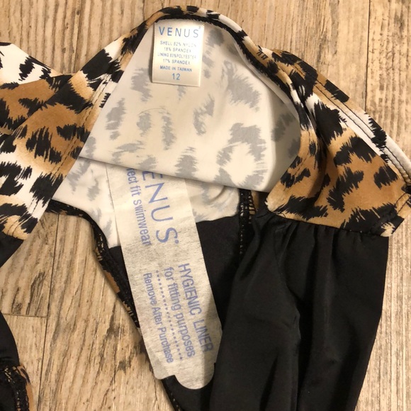 Venus Swim Tankini Set - Picture 4 of 4